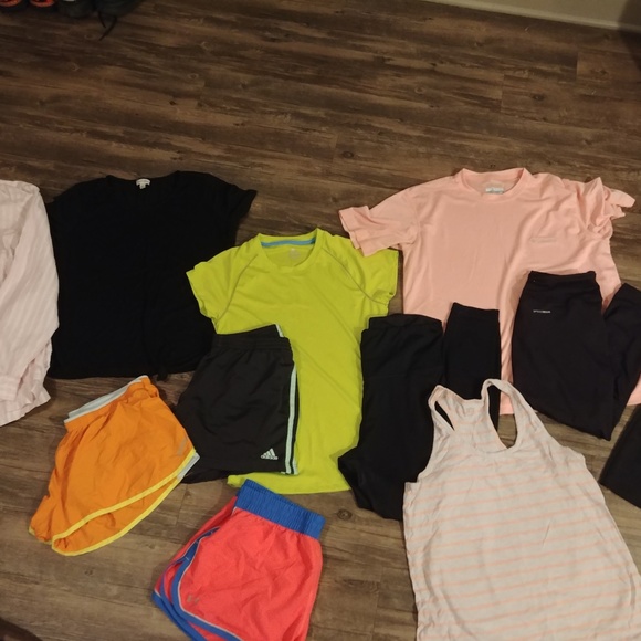 Under Armour Tops - Huge Lot Of Brand Name Size Medium Clothing